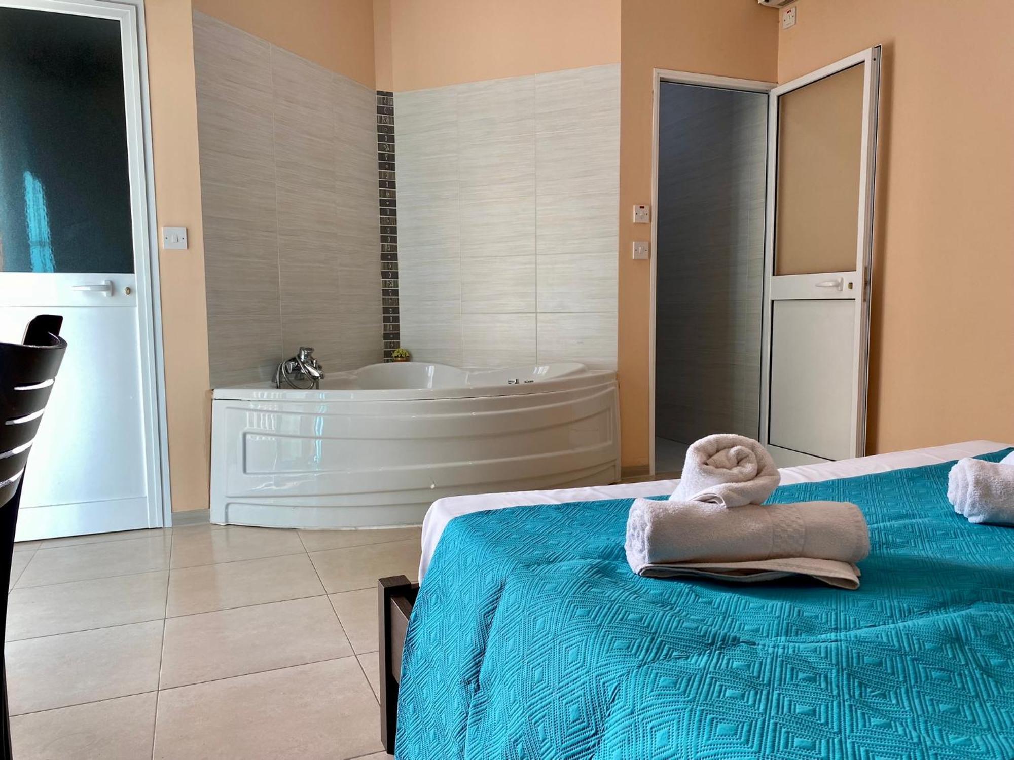 Malta Paradise Hotel Saint Julian's Eksteriør bilde
